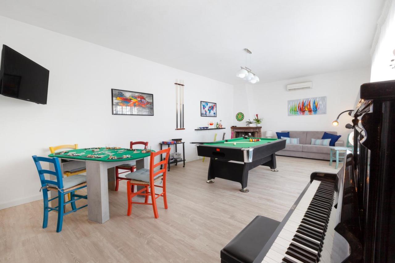 Estate4Home - Villa Luisa Play&Pool 산트아구타수이두에골피 외부 사진